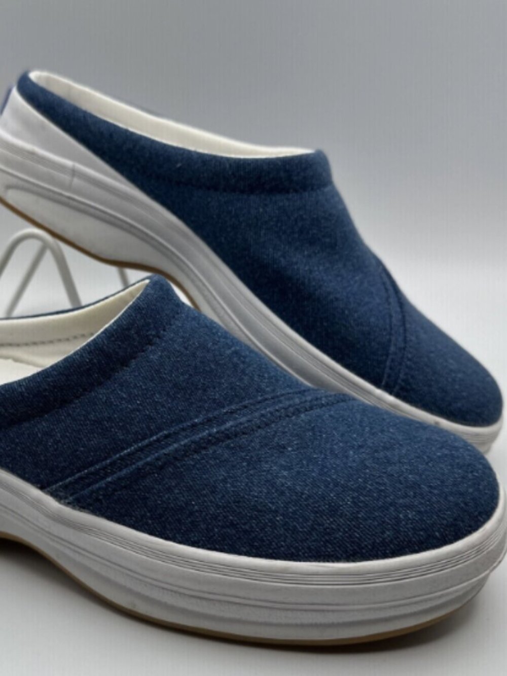 Solana denim canvas slip on Keds lt. denim/Chambray  women’s size 10